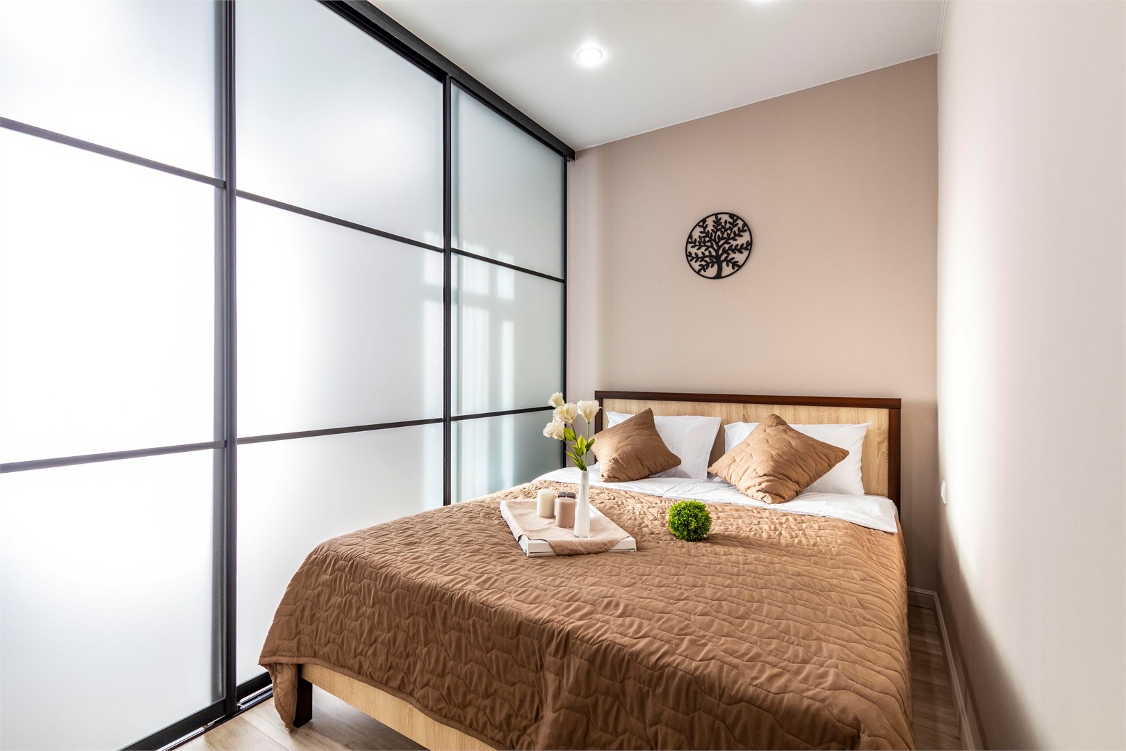 BeGuest на Шаронова 31
