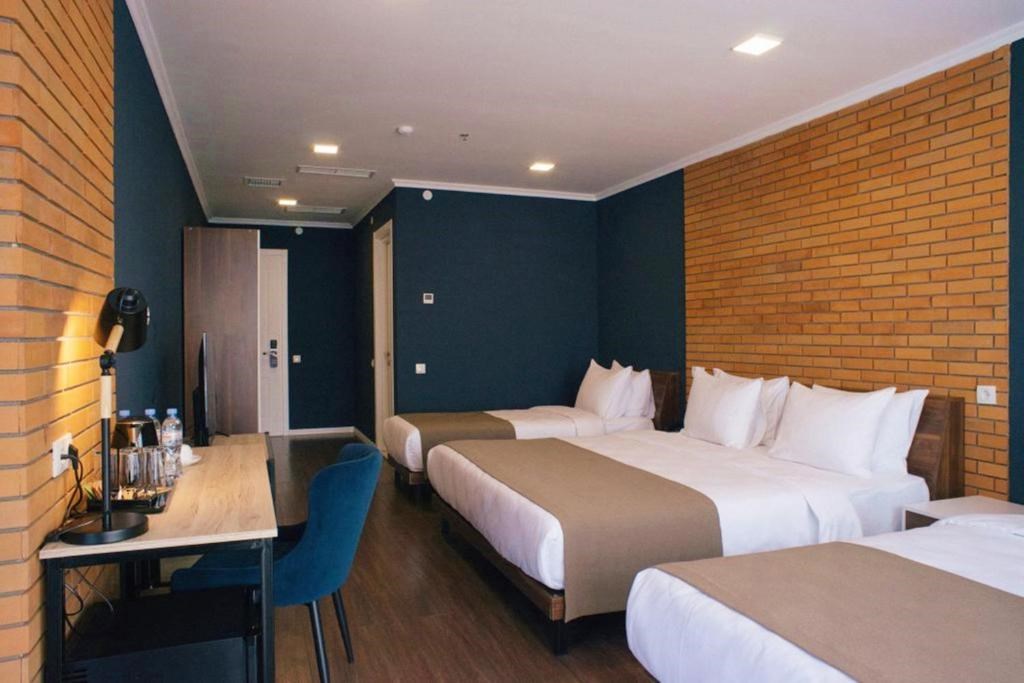 Bricks Hotel