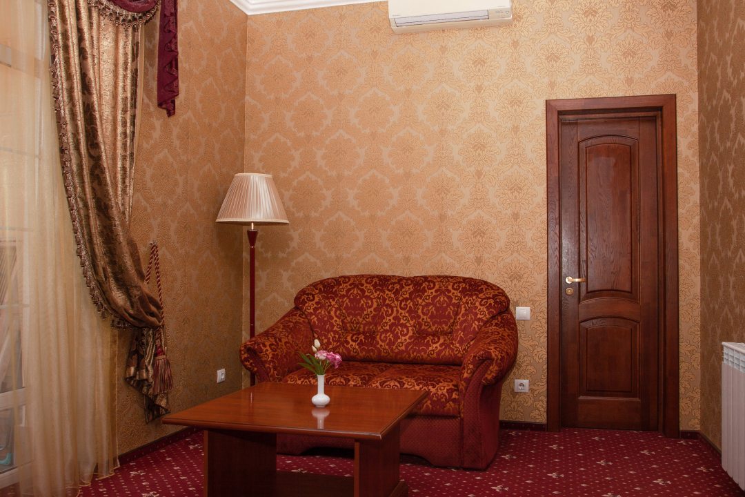 Люкс 3-местный 2-комнатный (терраса)