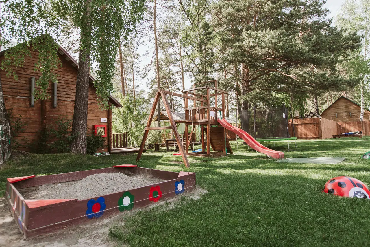 Детская площадка.