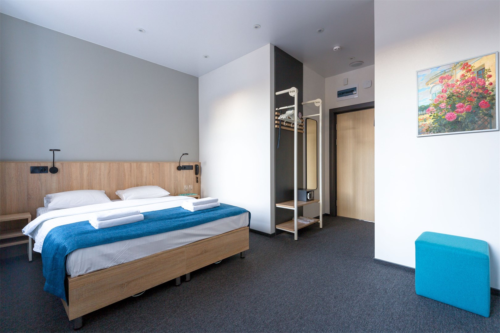 Фотография Studio 3-местная