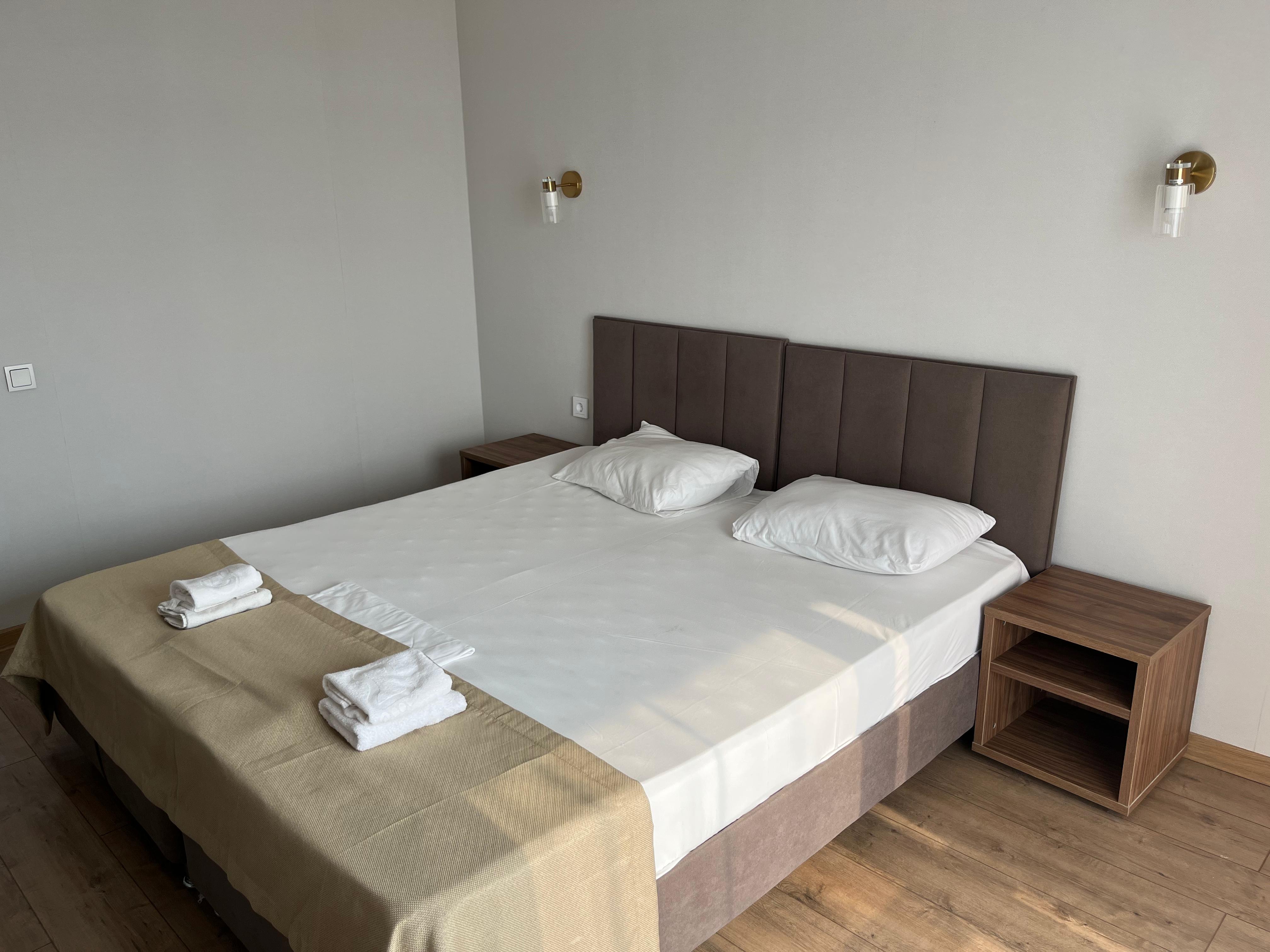 Стандартный 2-местный 1-комнатный (с балконом, корпус 2)