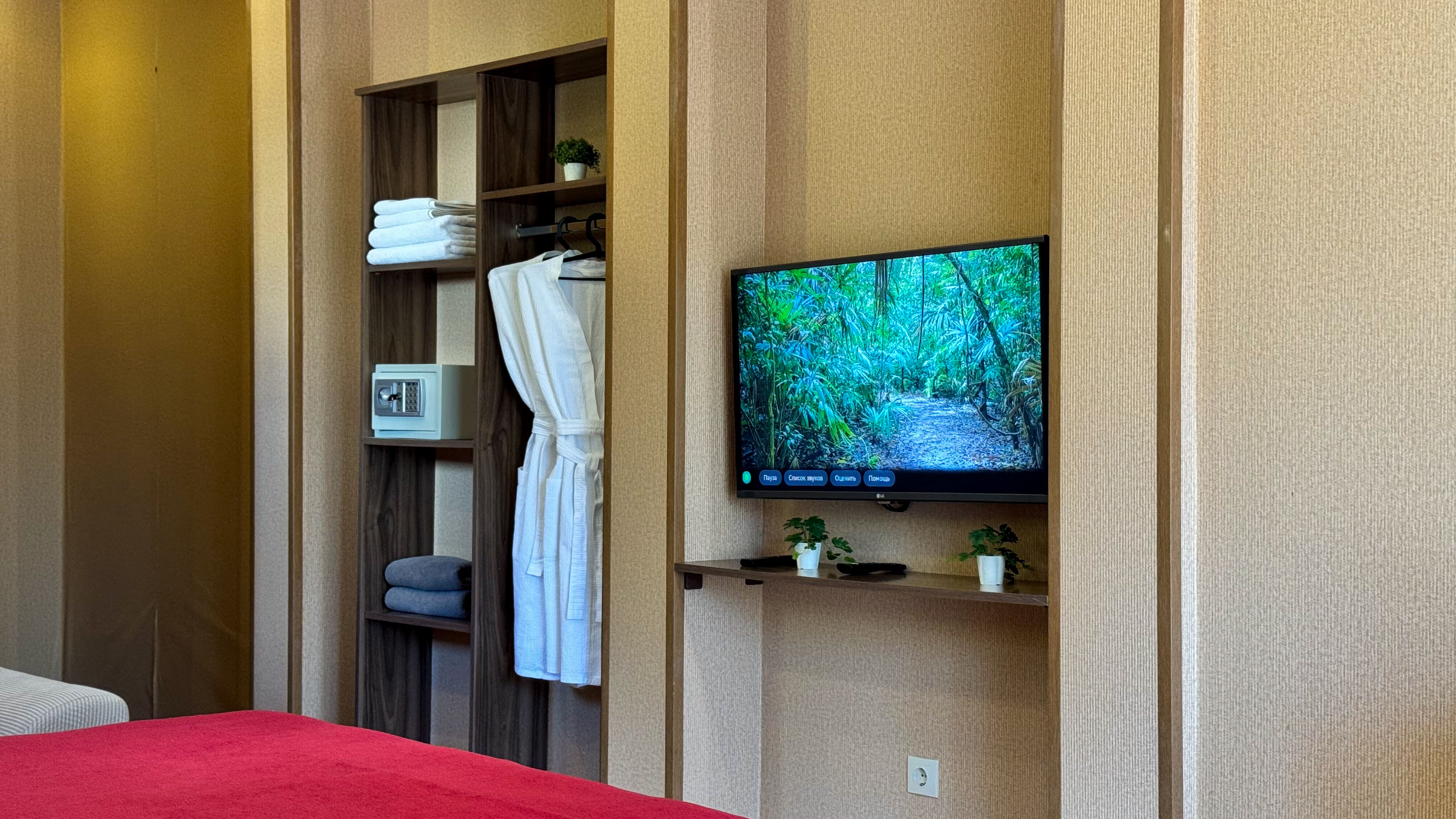 Супериор 3-местный 1-комнатный (с балконом)