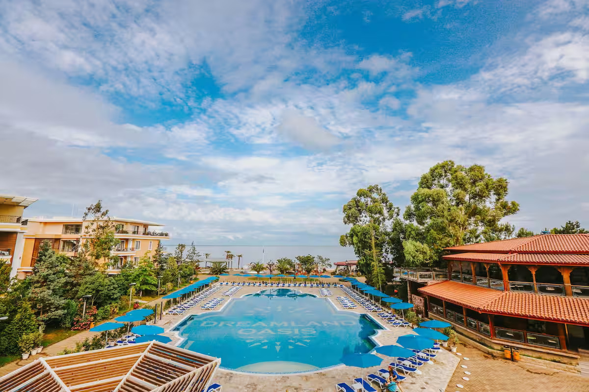 Dreamland Apartments