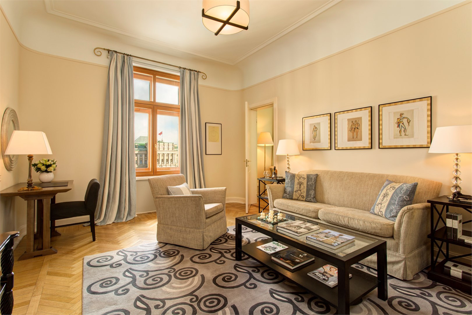 Люкс 2-местный 2-комнатный (Класический)