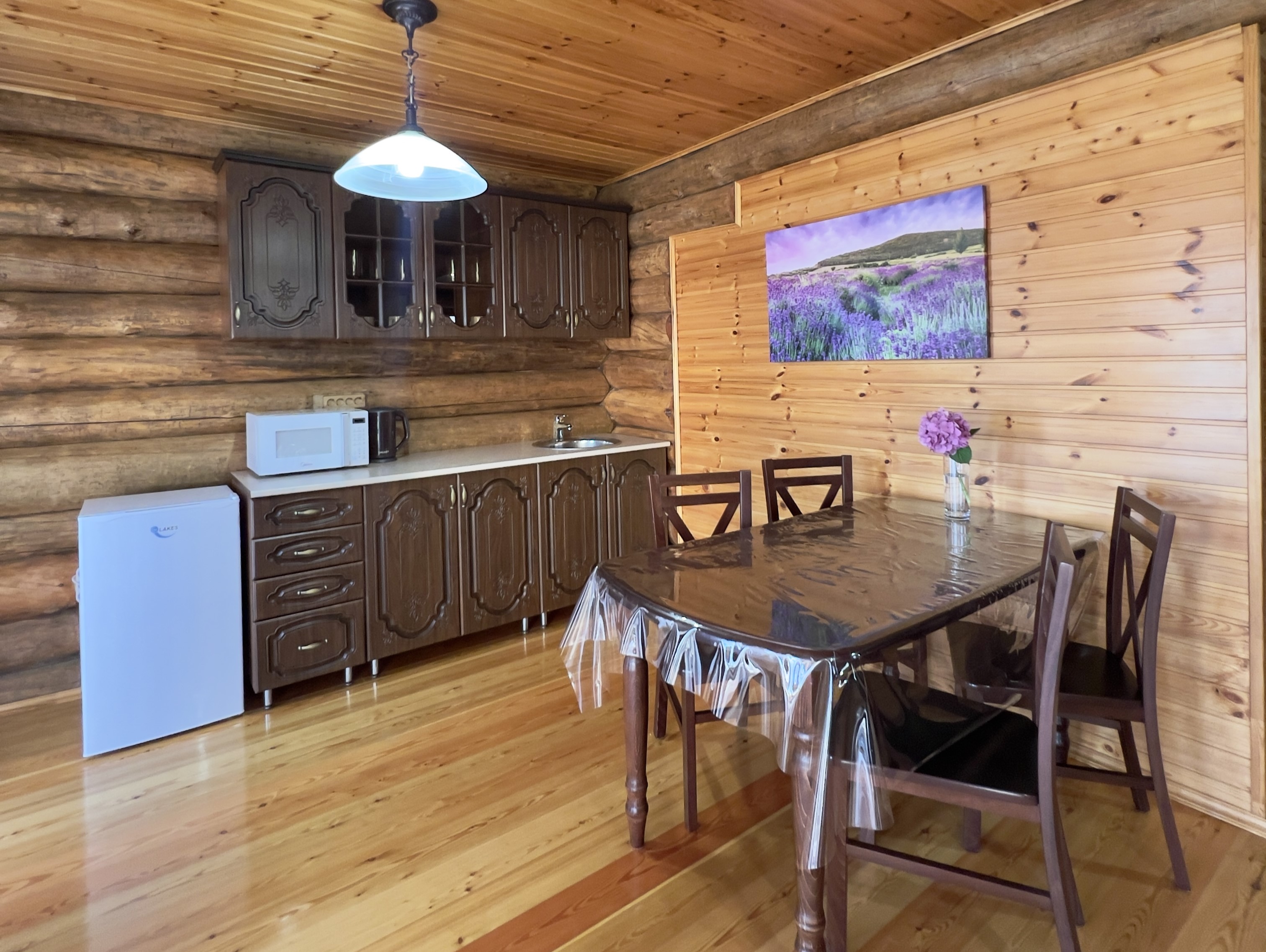 Люкс 4-местный 3-комнатный (2-этажный)