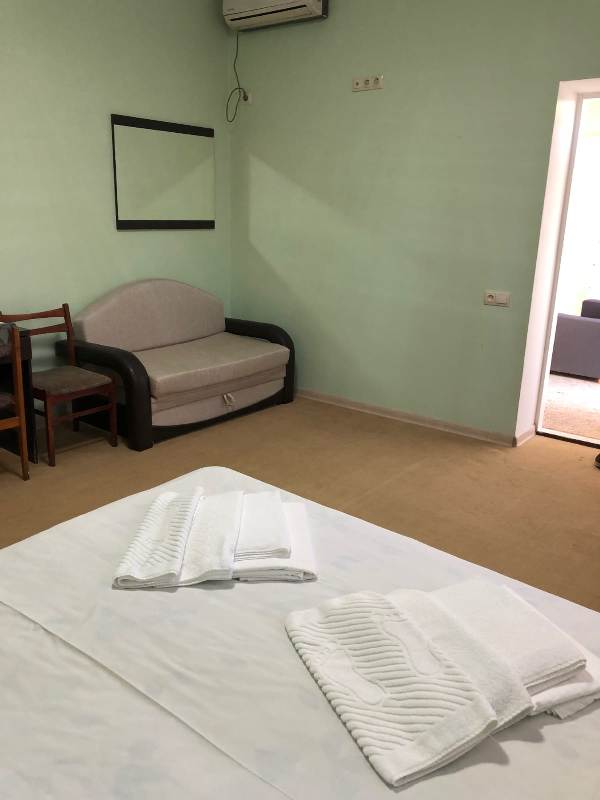 Стандартный 4-местный 1-комнатный