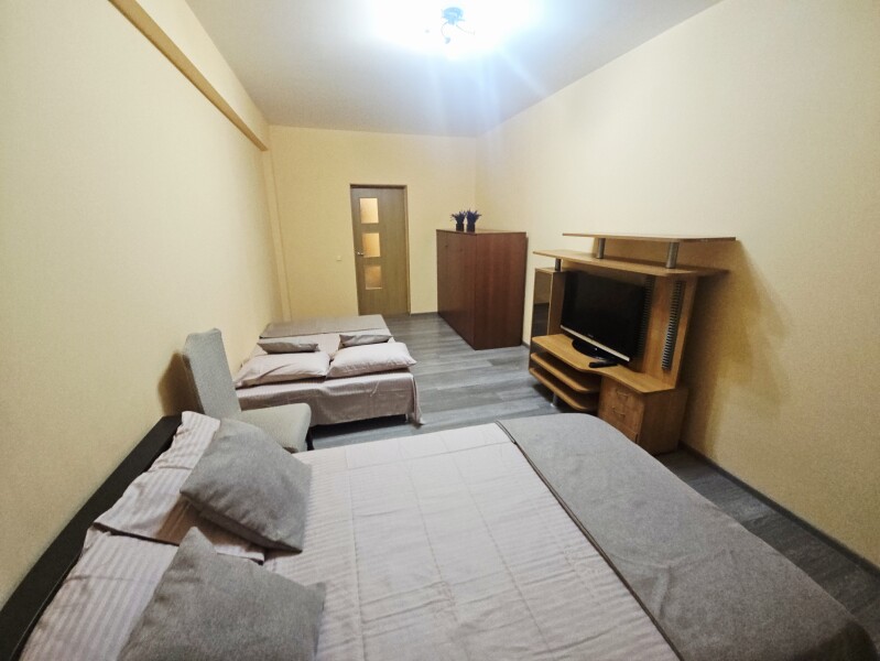 Апартаменты Полулюкс 8-местный 3-комнатный (2 спальни + кухня-гостиная)