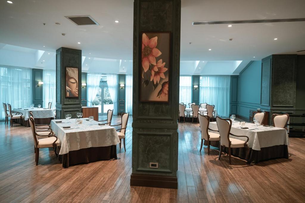 Fly Inn Baku