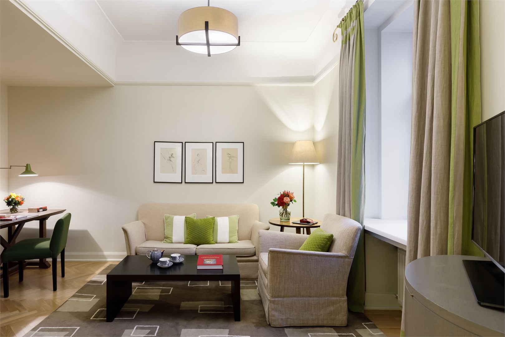 Люкс 2-местный 2-комнатный (Амбассадор)