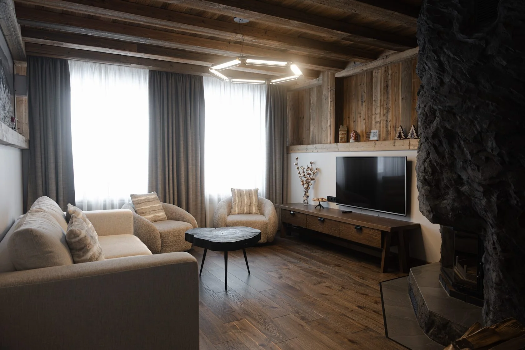 Шале семейное 8-местный 4-комнатный (№4,5)