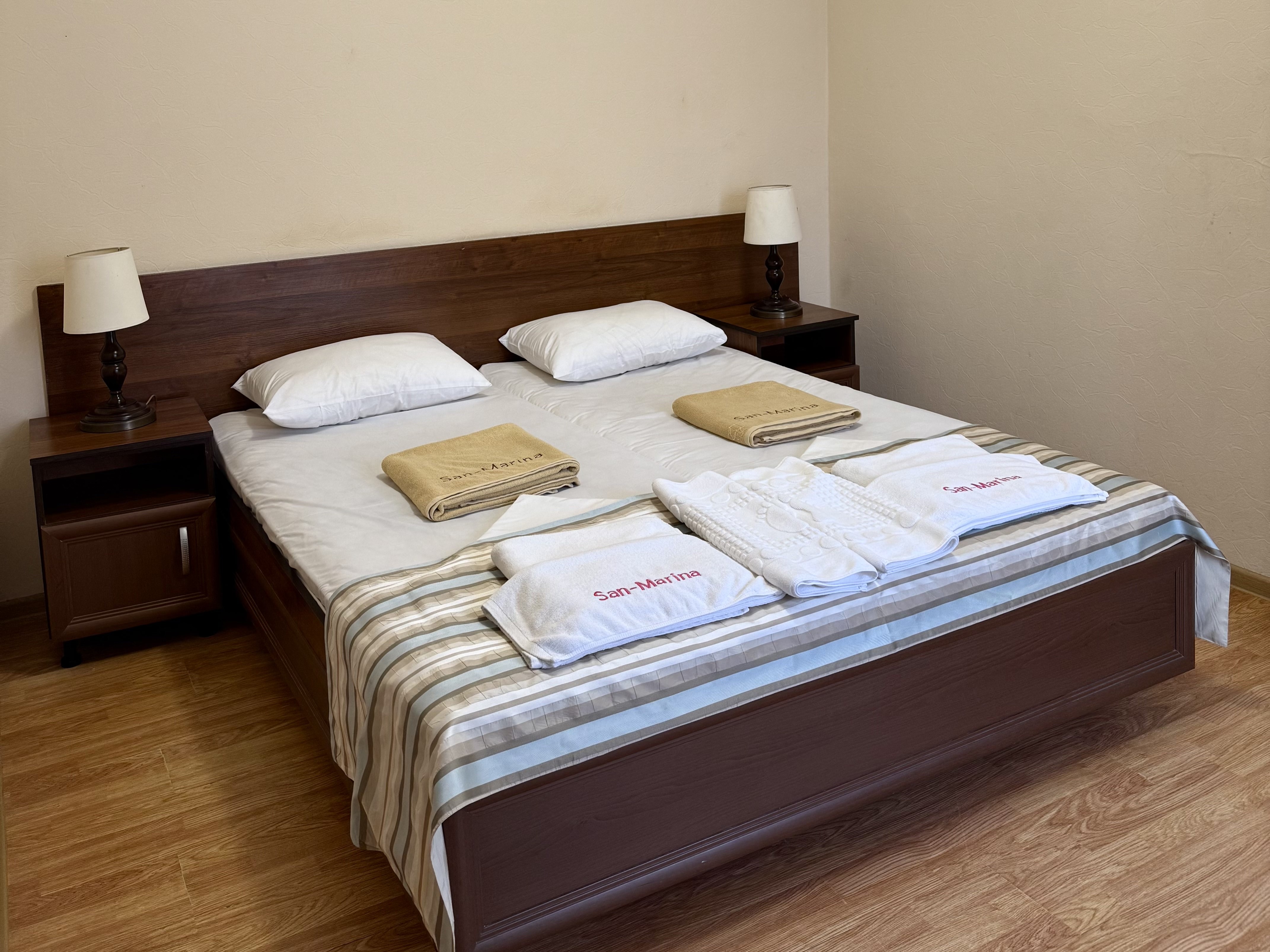 Фотография Стандартный 2- местный улучшенный, вид на горы