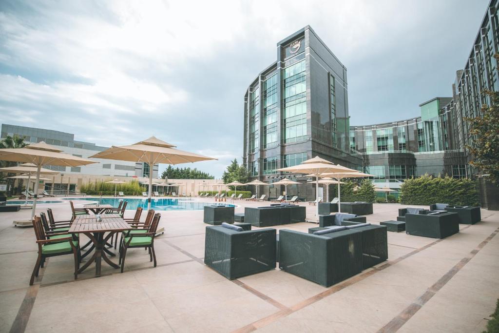 Fly Inn Baku