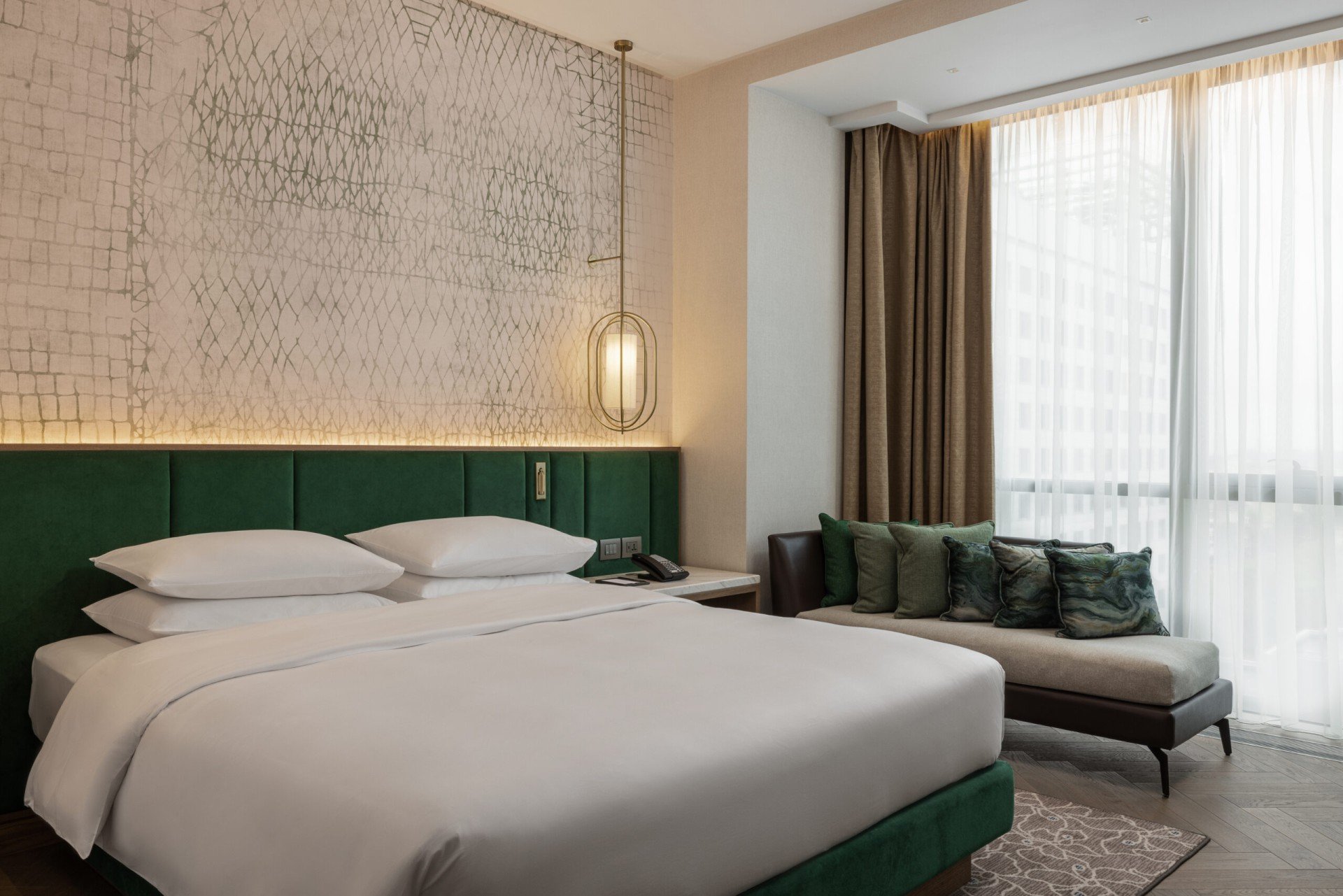 Фотография Номер 2-местный (DBL Кинг с видом на город)