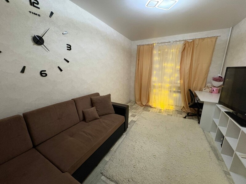 EasyRent на Авроры, 217
