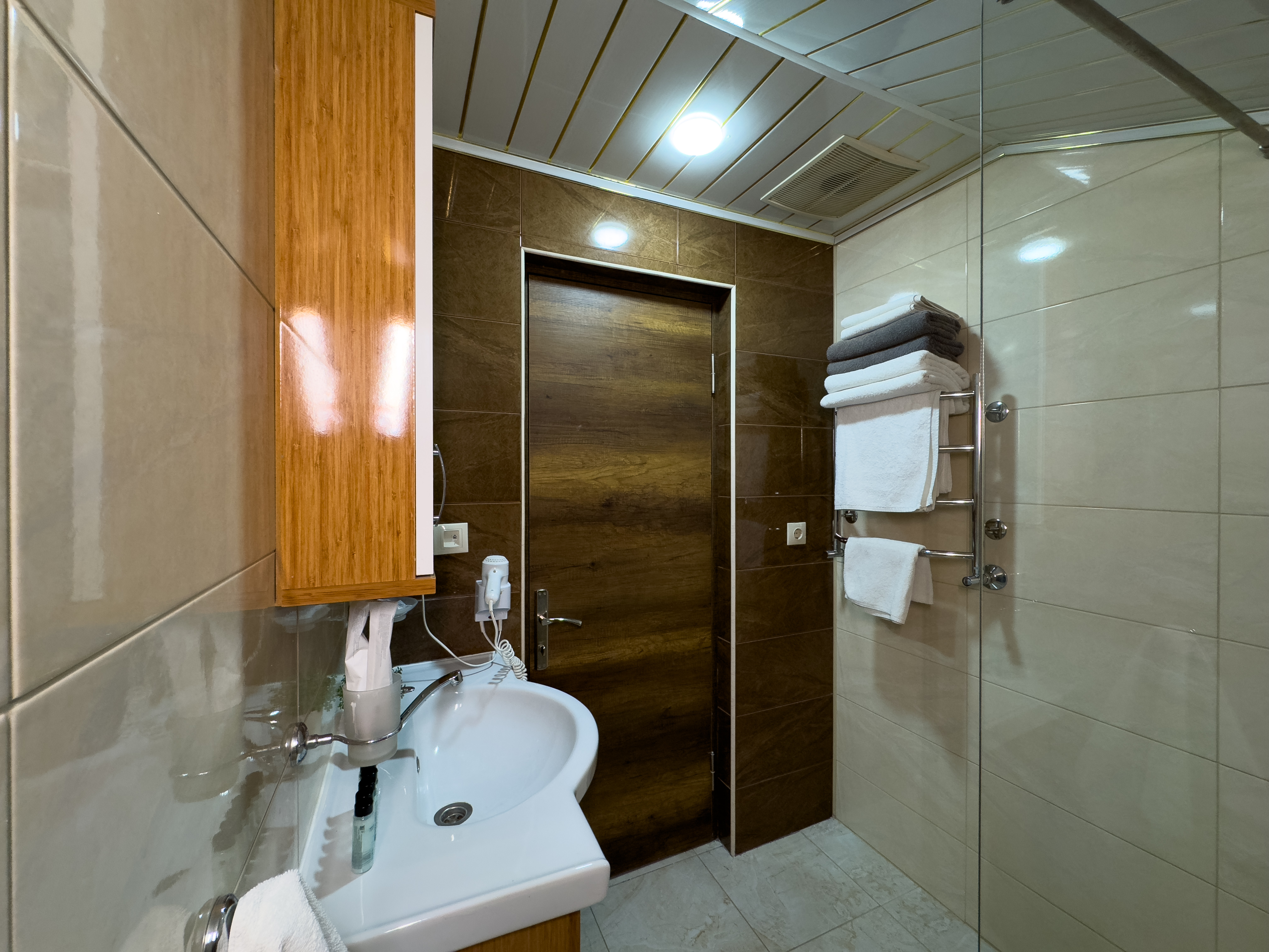 Супериор Плюс 3-местный 1-комнатный (с балконом)