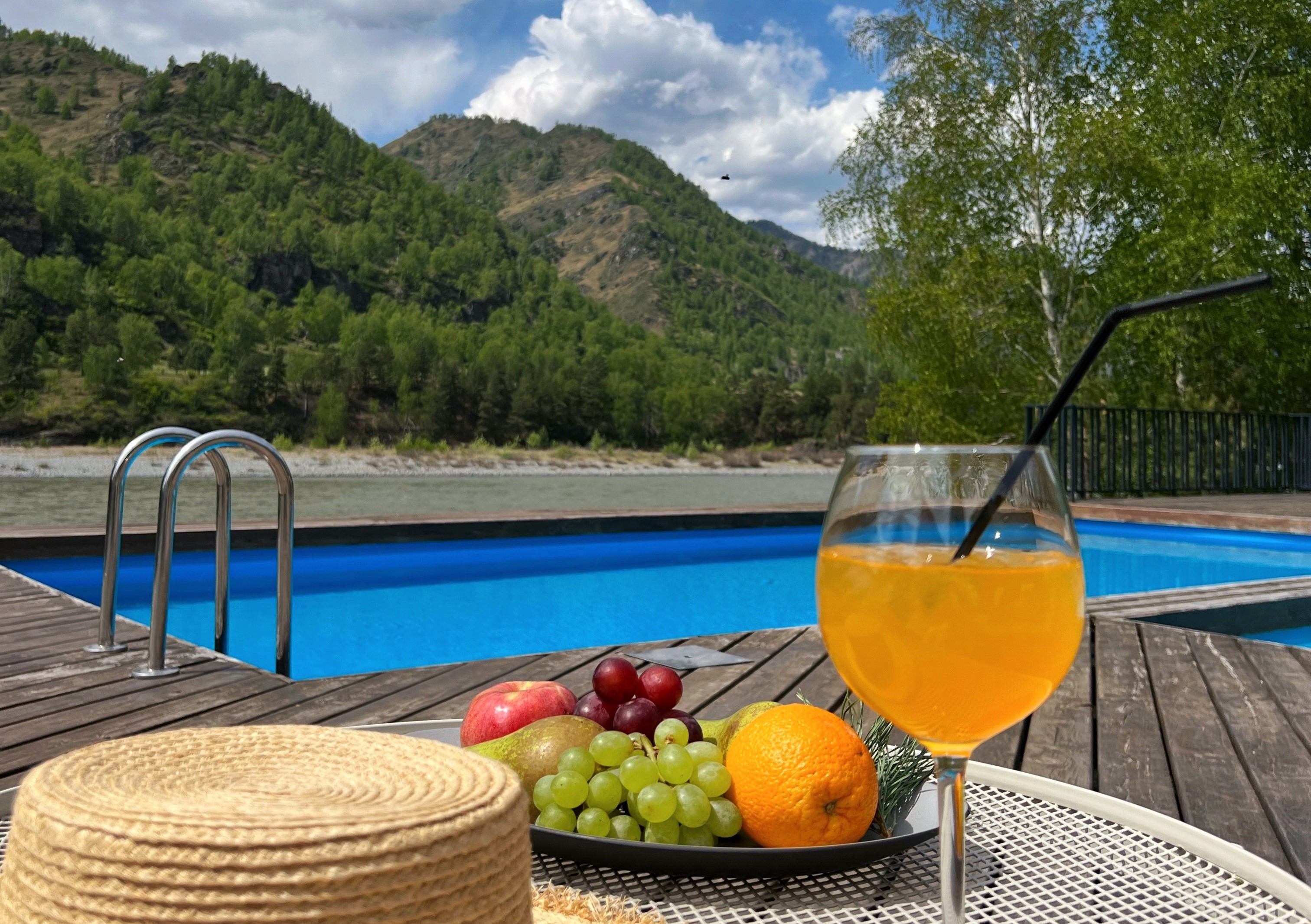 Клевер резорт