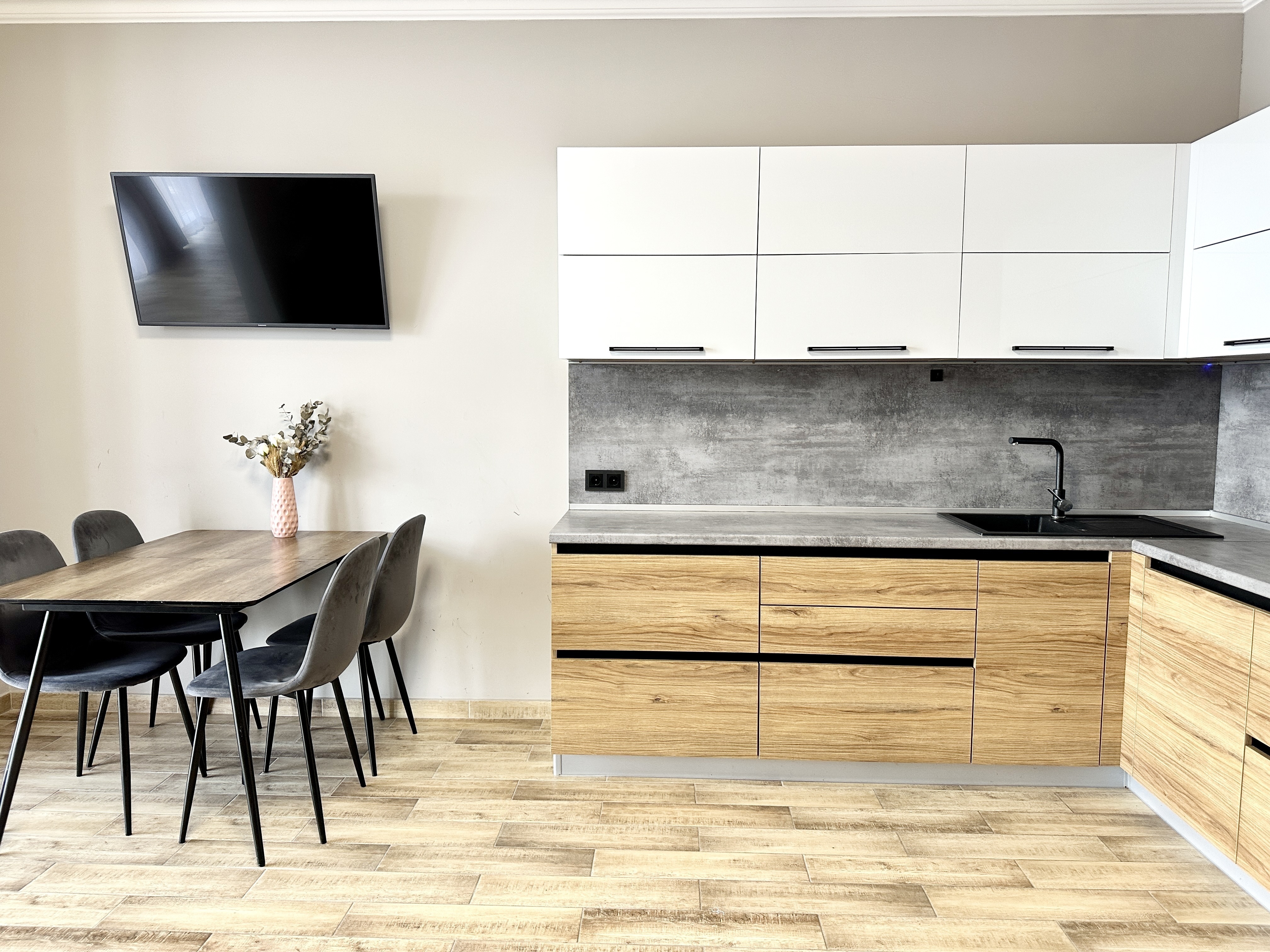 Izi Home Топоркова 4