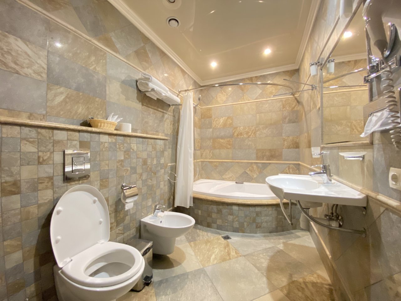 Премиум 4-местный 2-комнатный