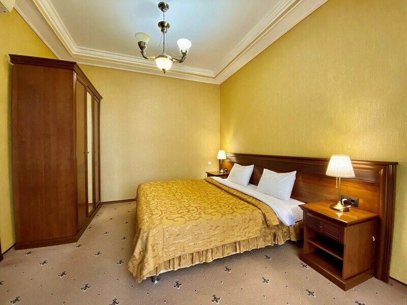 Делюкс 3-местный 2-комнатный (вид на море)