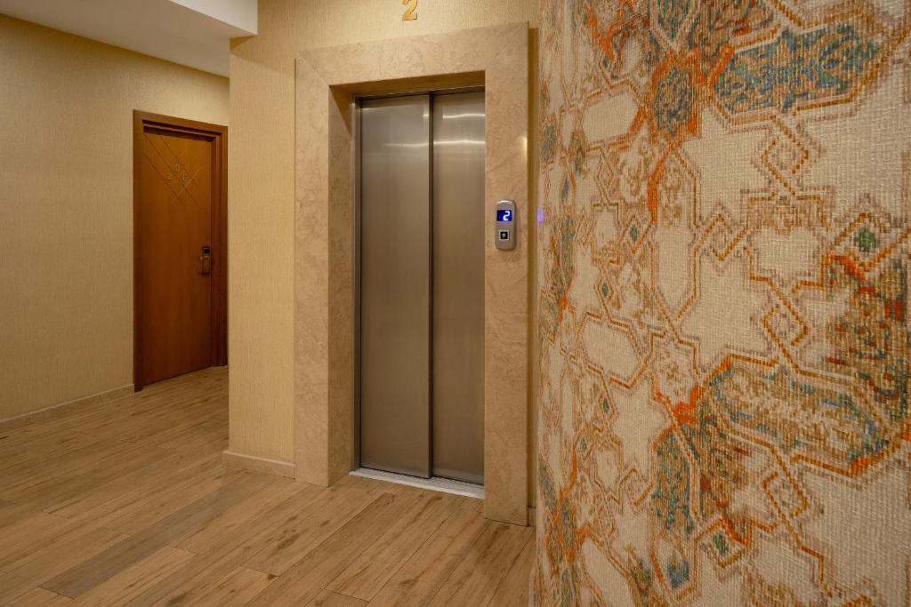 Sephia Hotel