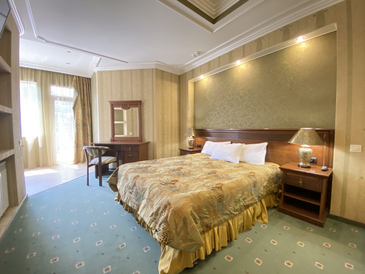 Премиум 4-местный 2-комнатный