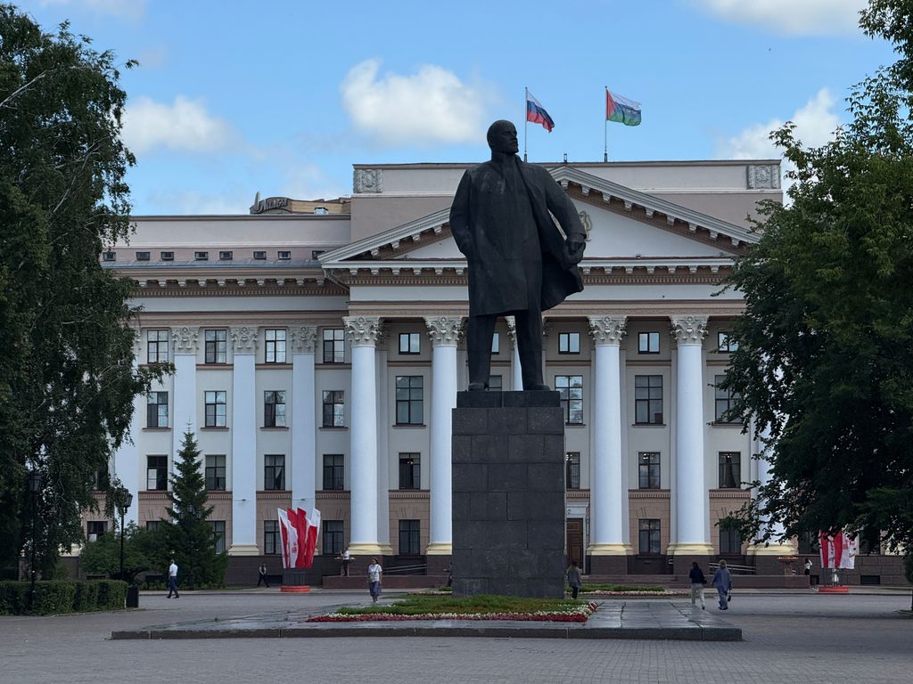 Компас Ленина 63