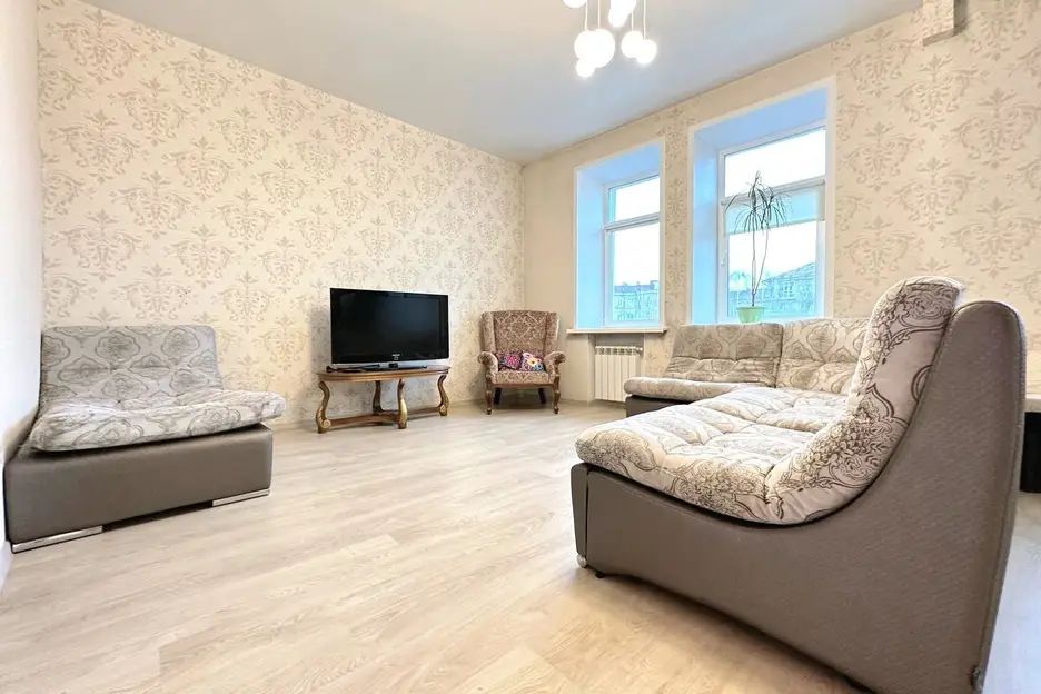 На Орджоникидзе 3 (Кемерово)