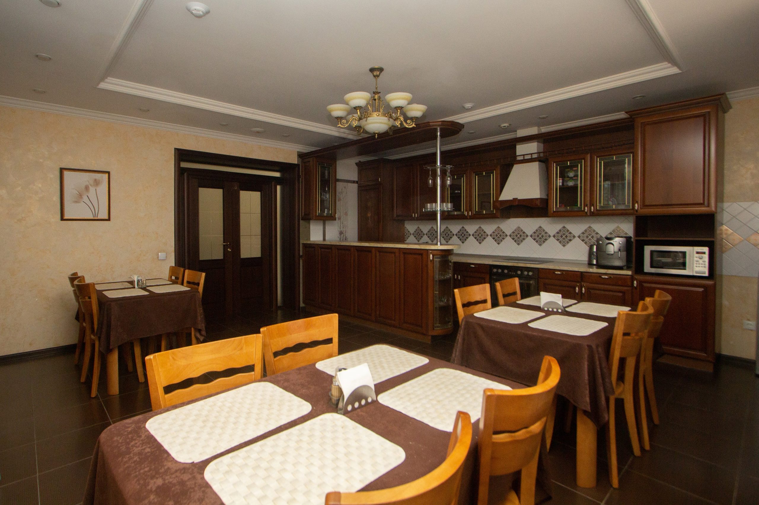 Михеев Тополиная 7 (бывшая Zaykovo)