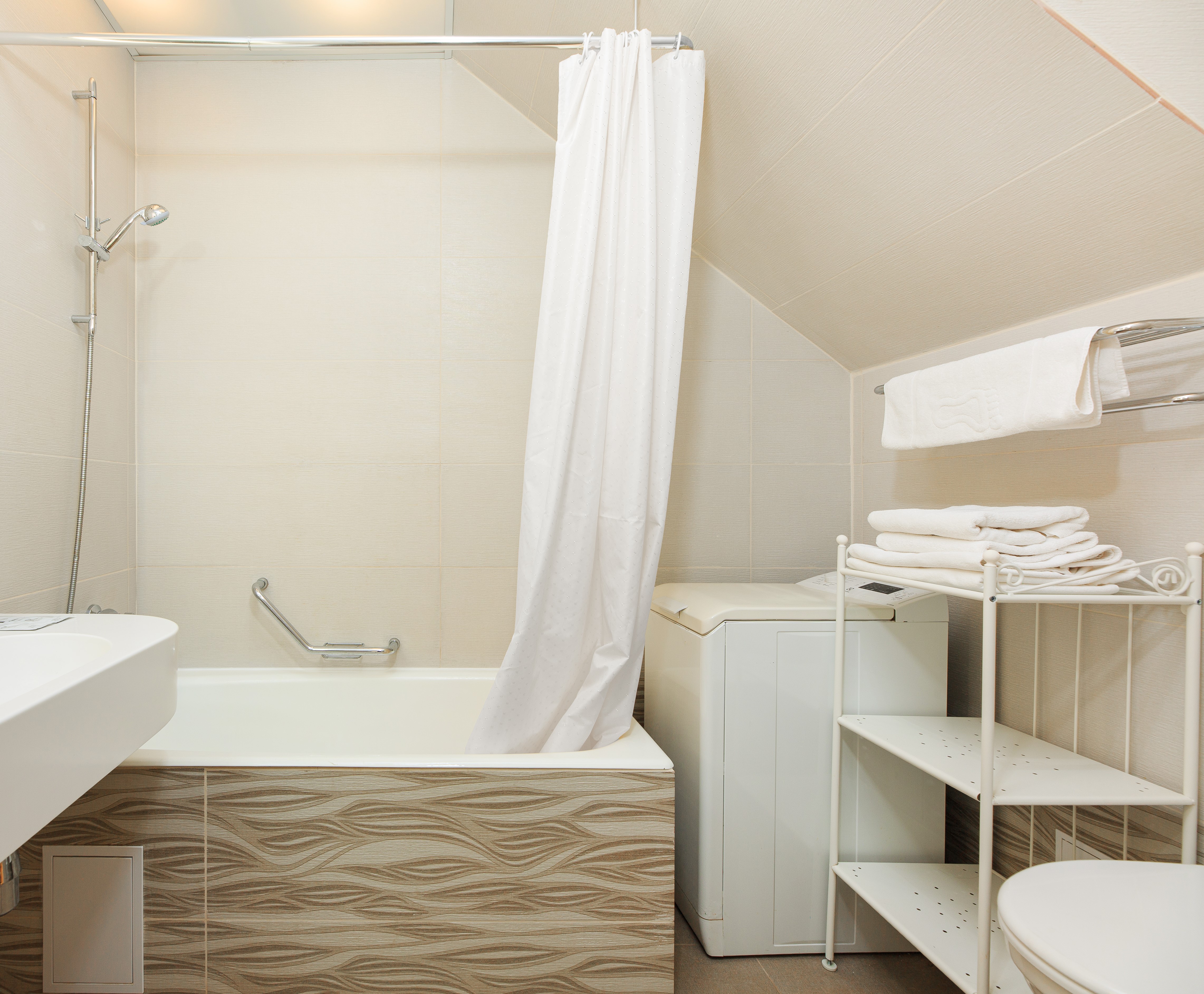 Апартаменты 4-местный 3-комнатный 2-уровневый