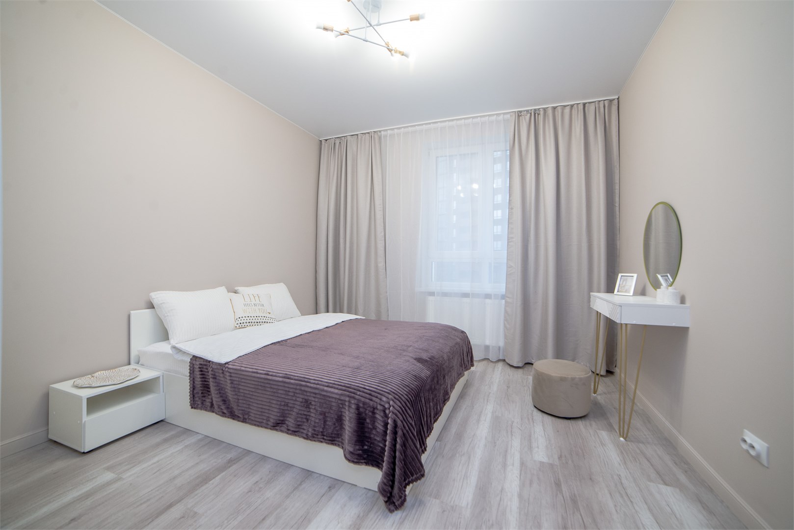 BeGuest на 8 марта 204Д