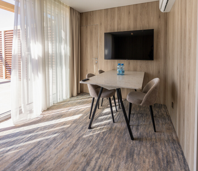 Люкс 2-местный 1-комнатный (с видом на море, 4*)