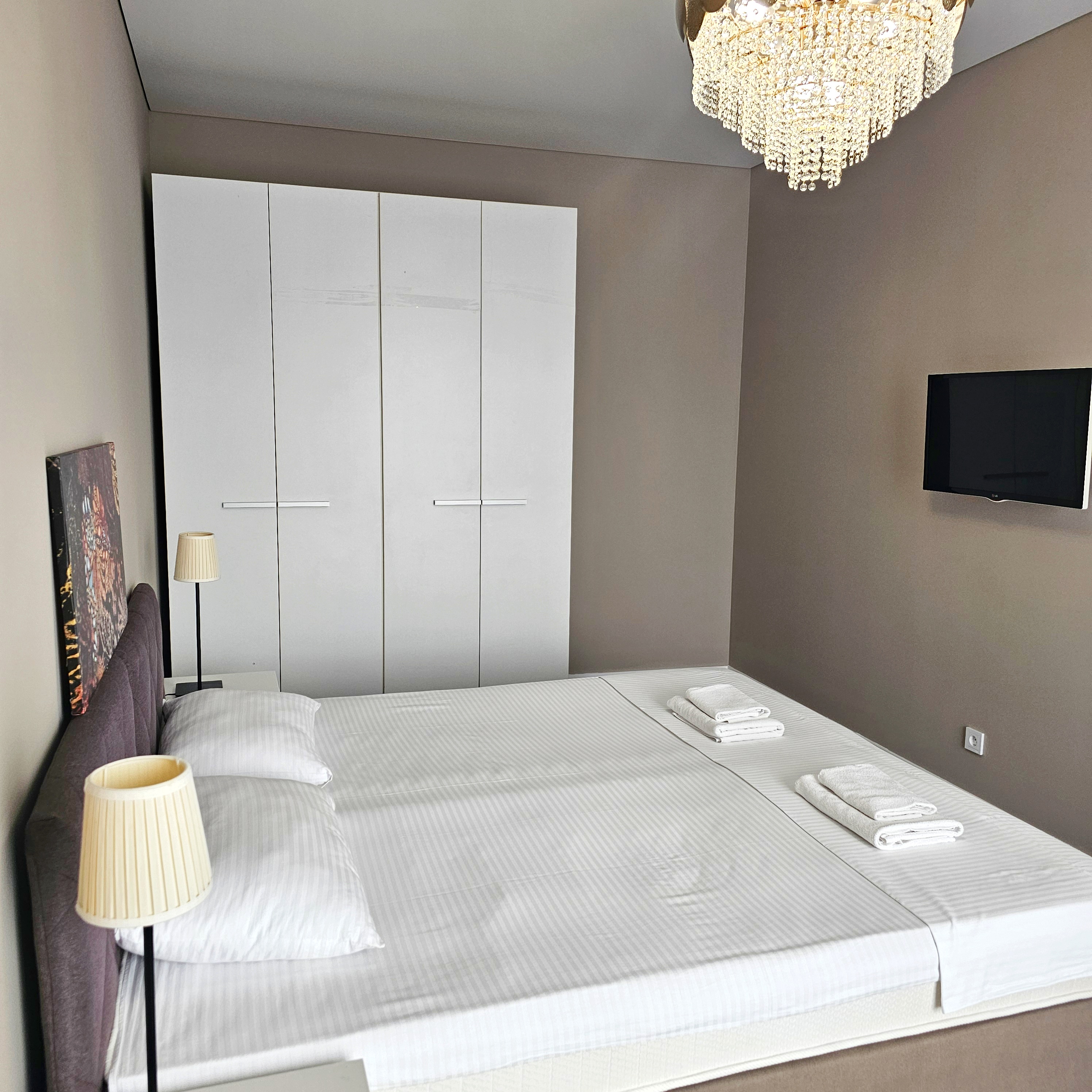 Апартаменты 8-местный 3-комнатный (Монако №21)