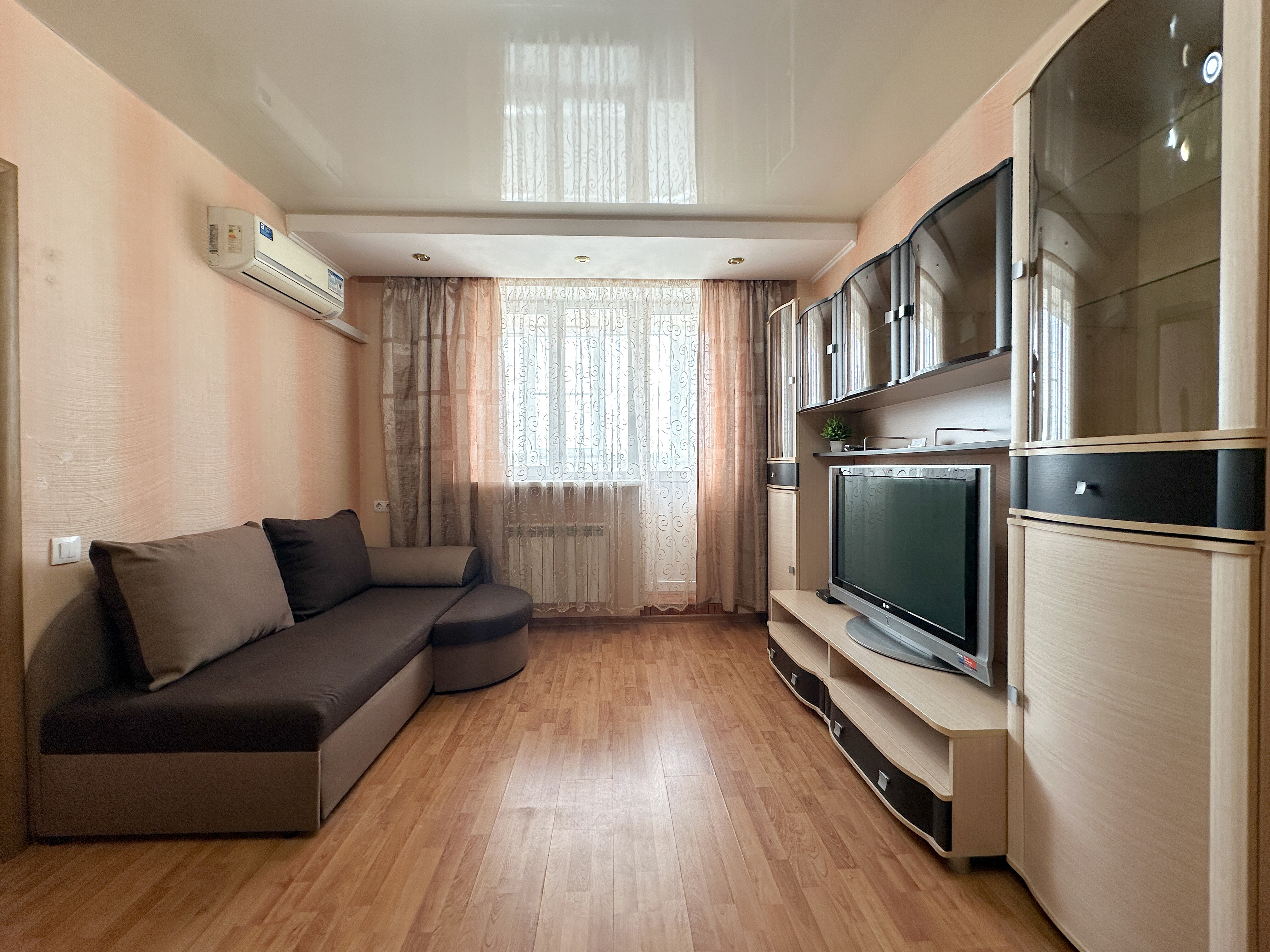 EasyRent Пионерская, 100