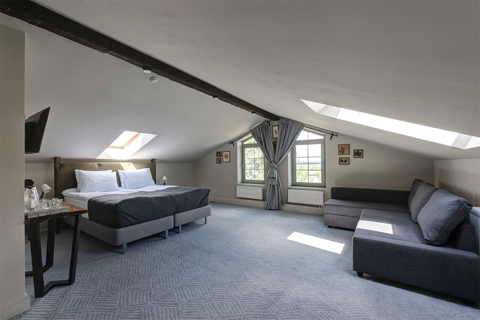 Фотография Студия 2-мест. Октябрь