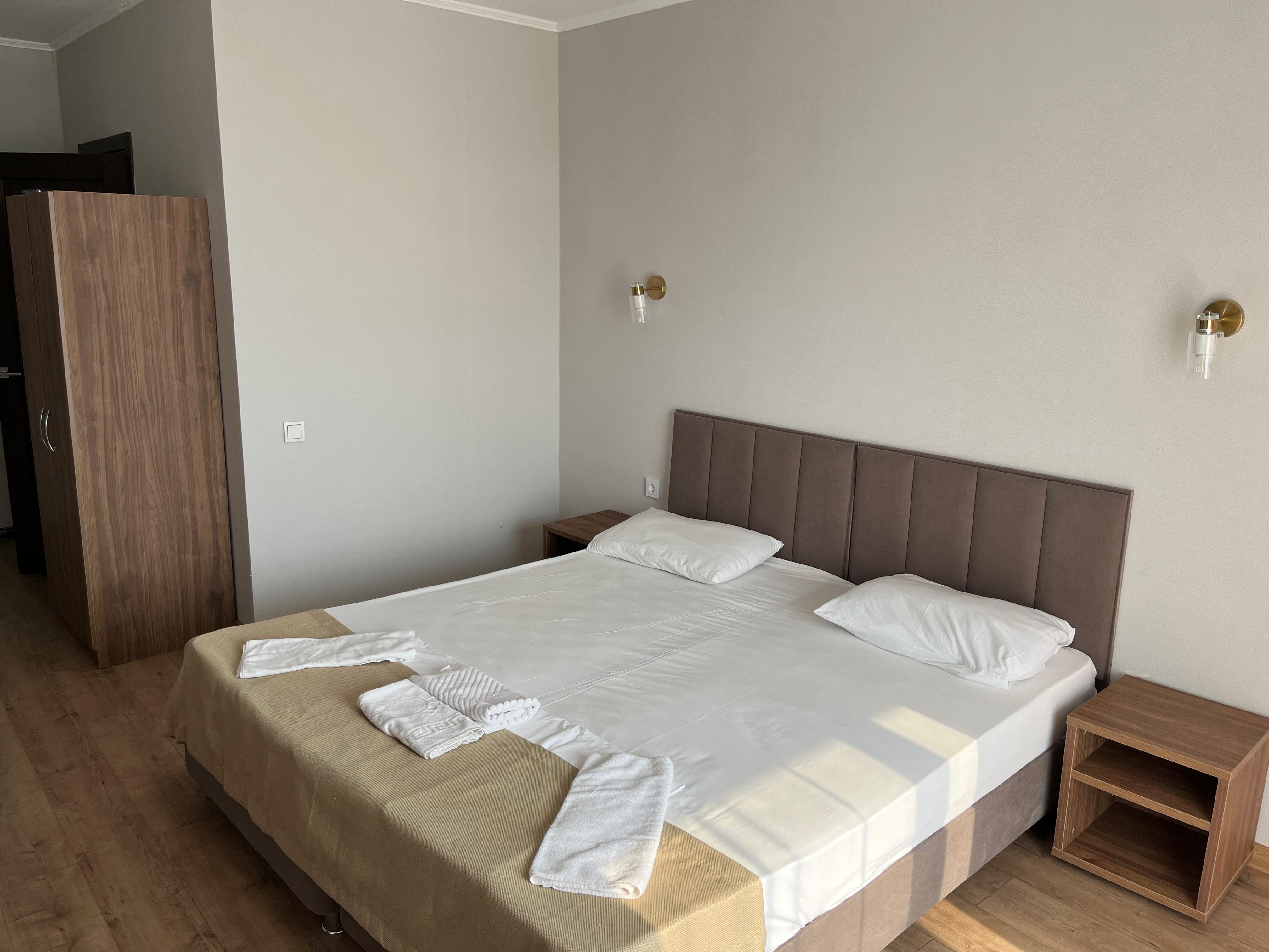 Стандартный 2-местный 1-комнатный (с балконом, корпус 2)