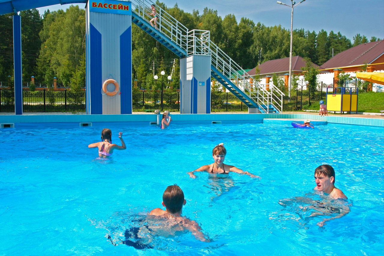 Бассейн
