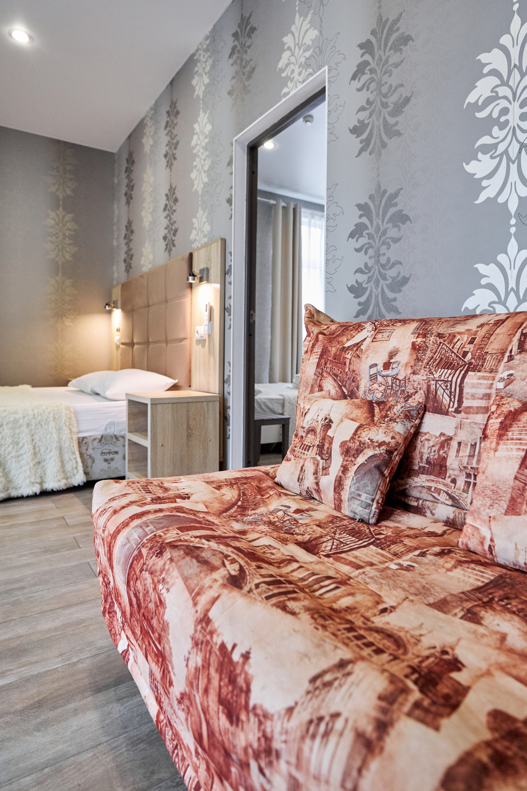 Джуниор Сюит 6-местный 2-комнатный (с доп. местом)