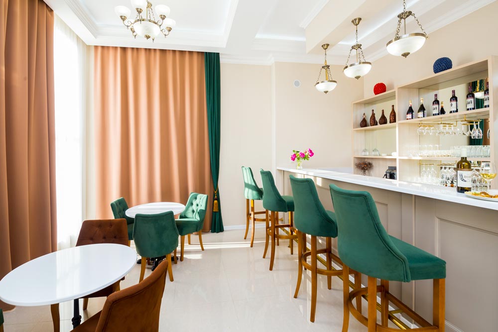 Золотой якорь(Гудаута)