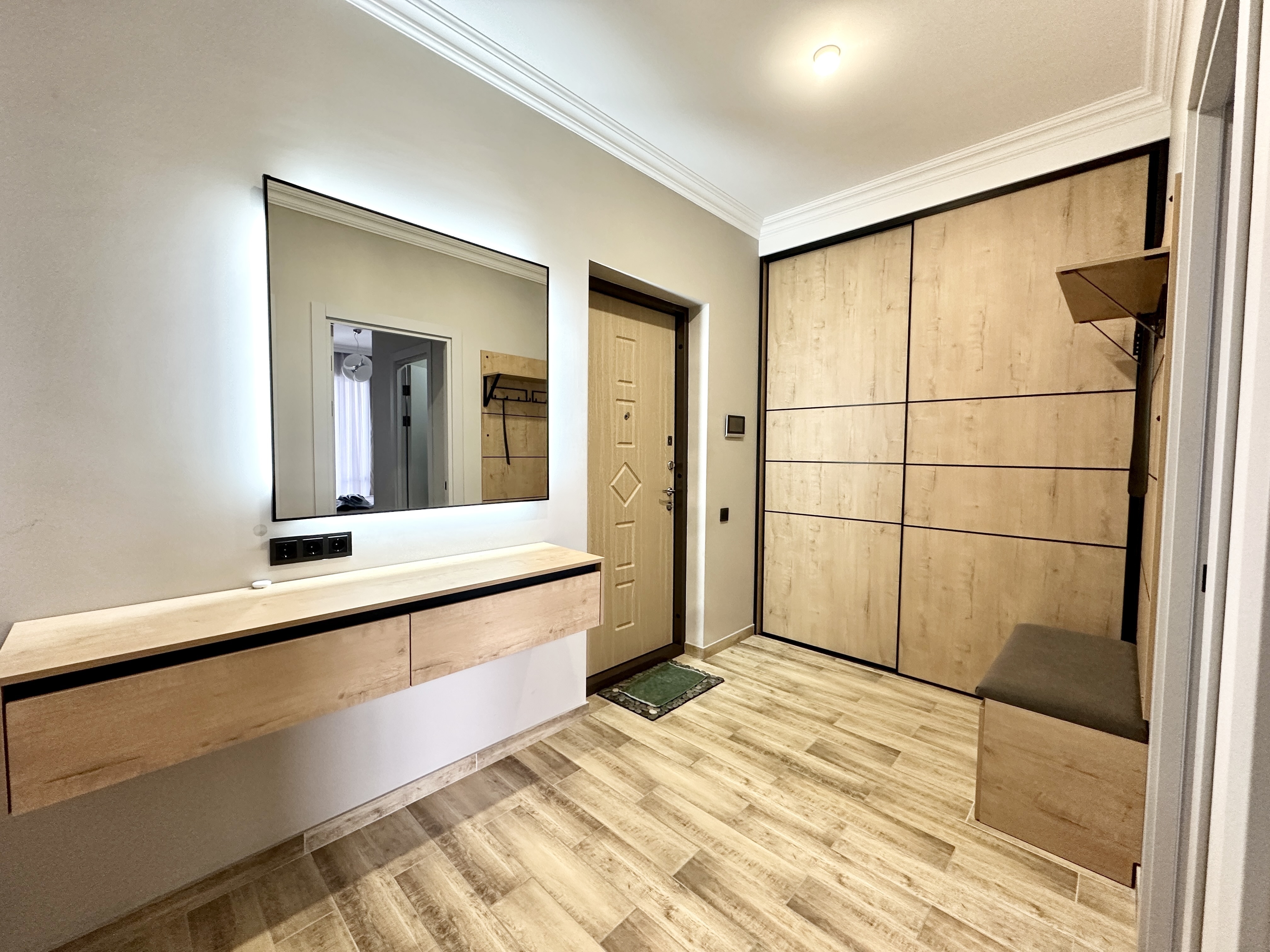 Izi Home Топоркова 4