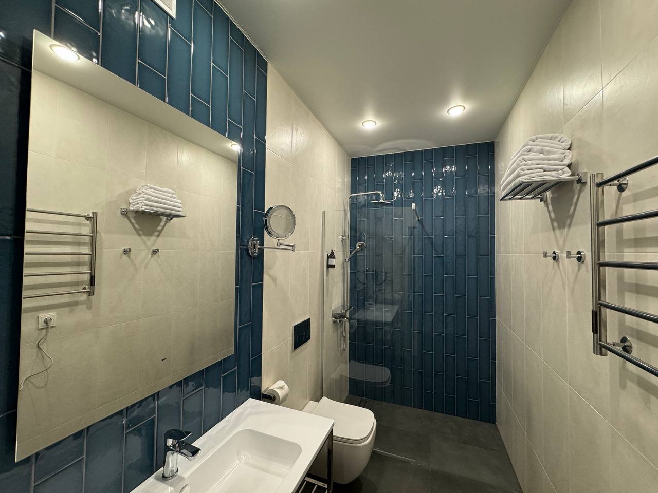 Джуниор сюит 2-местный 2-комнатный (Улучшенный)