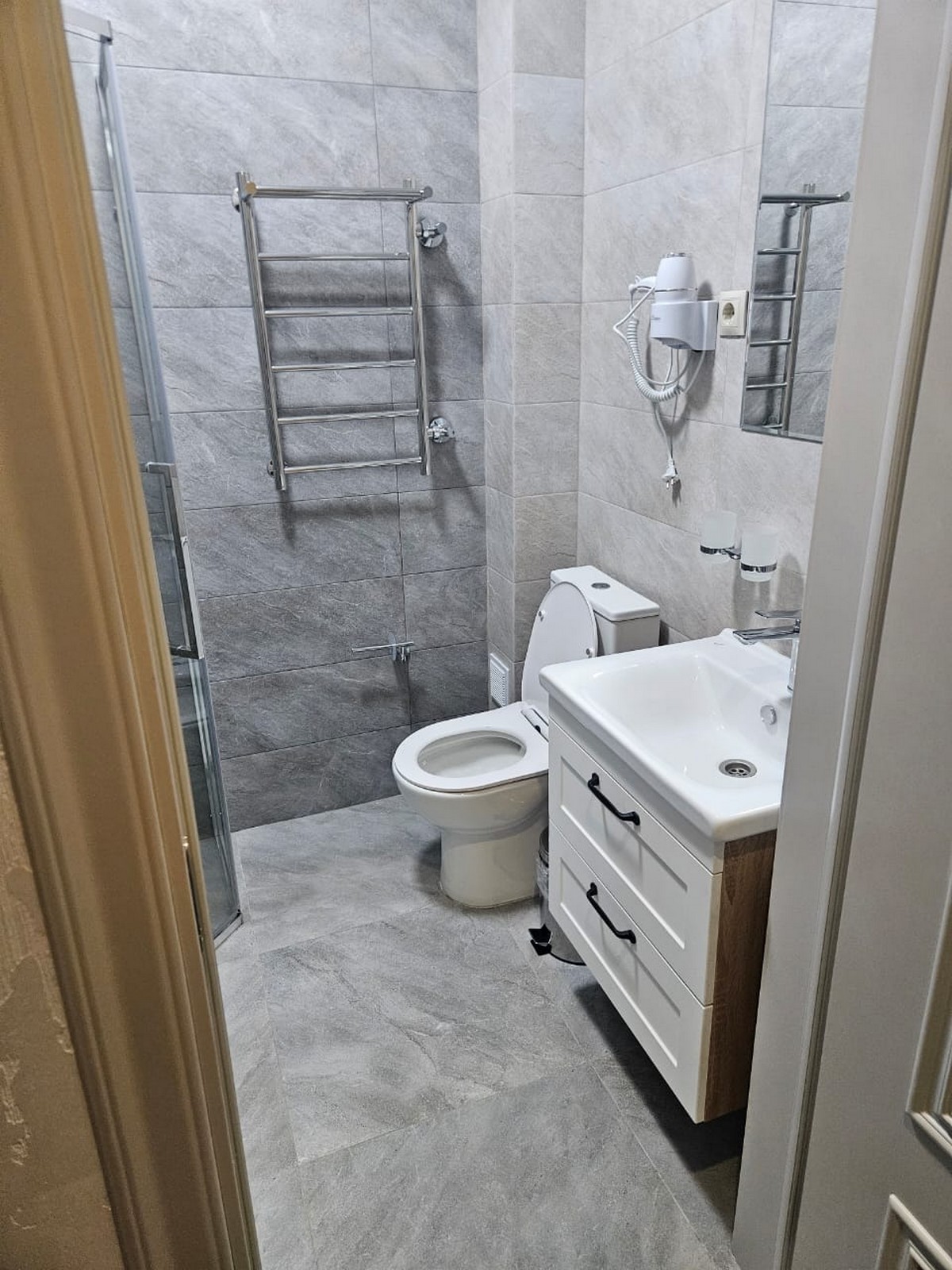 Апартаменты 4-местный 1-комнатный (с видом на город)