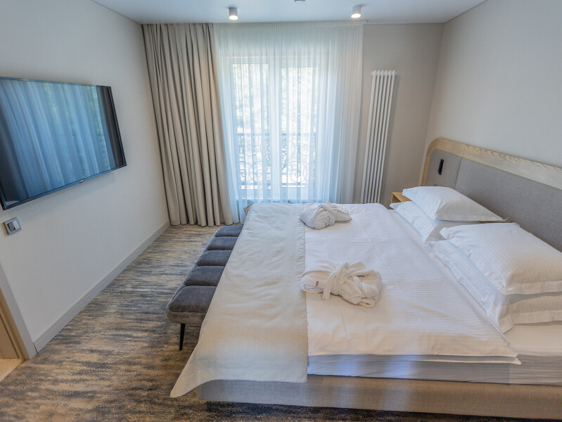 Люкс 2-местный 1-комнатный (с видом на море, 4*)