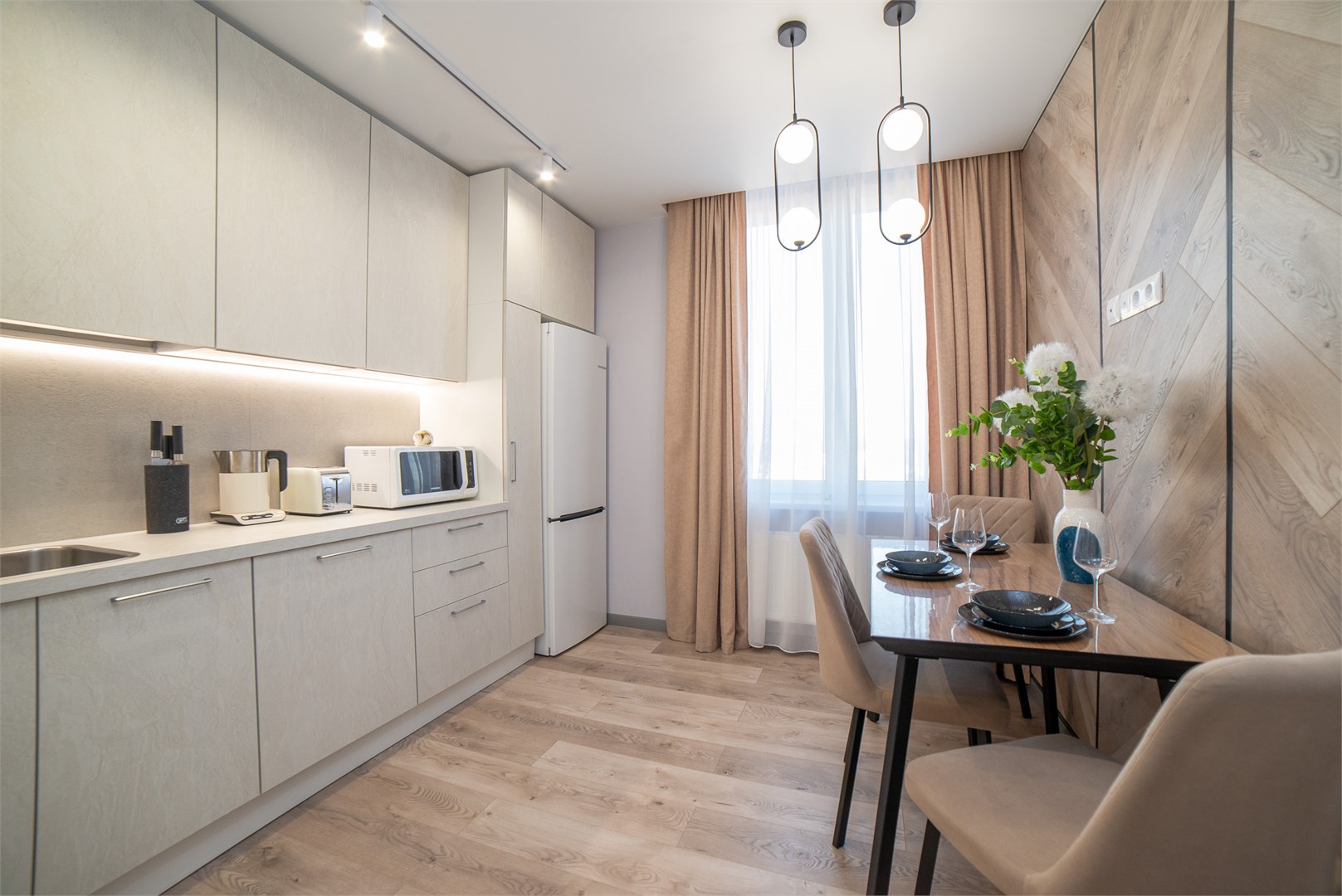 BeGuest на Шаронова 31