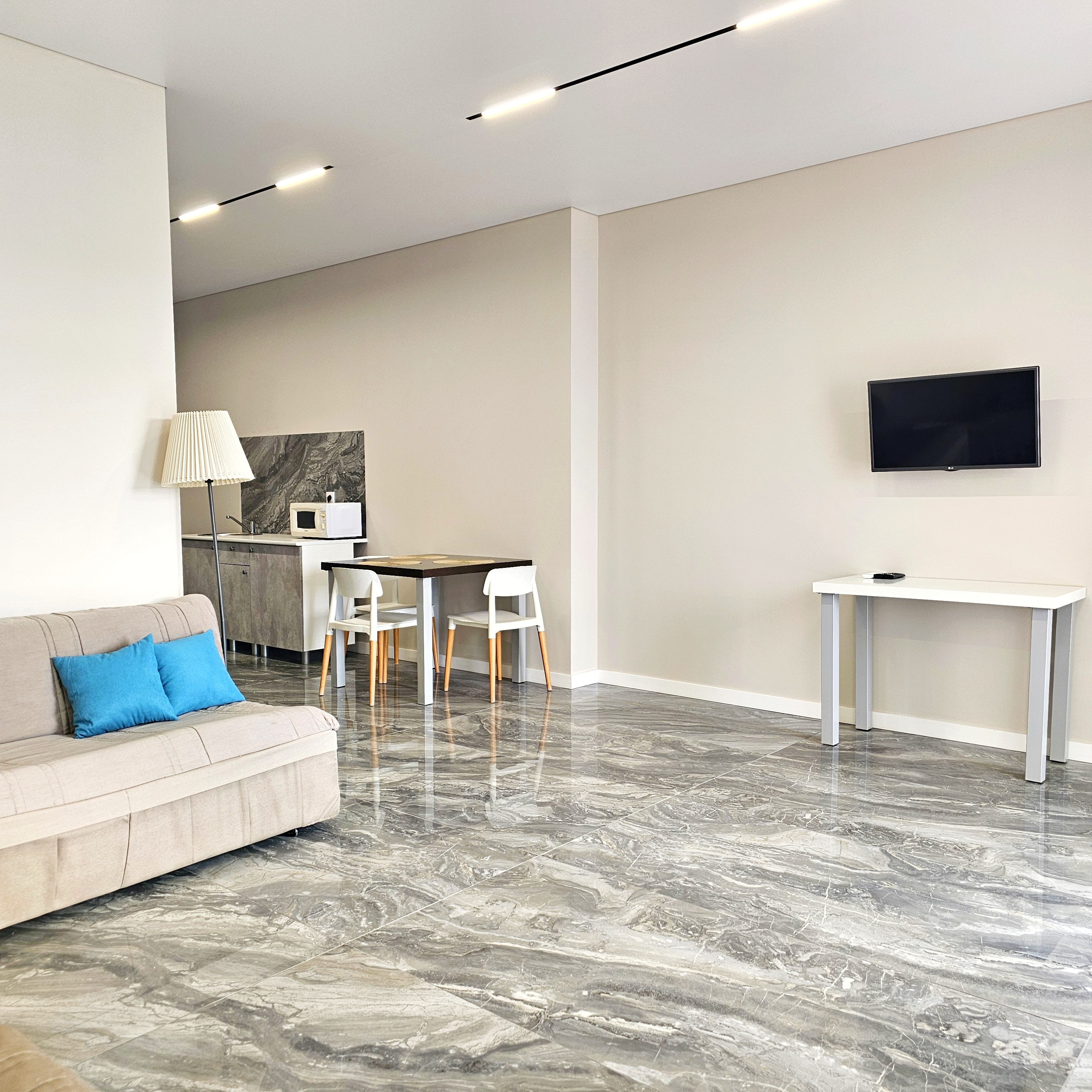 Апартаменты 8-местный 3-комнатный (Монако №21)