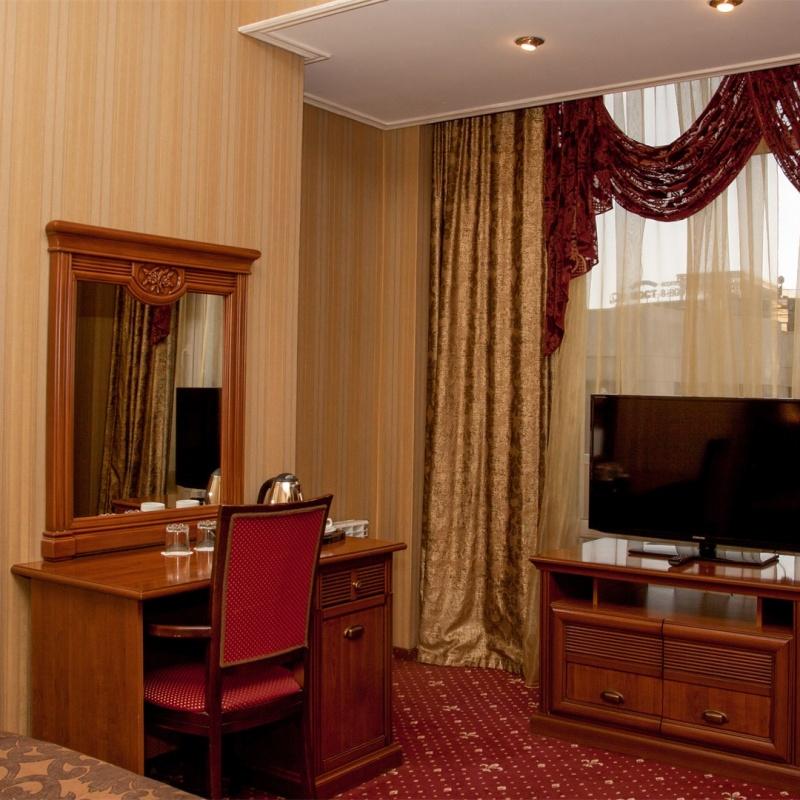 Люкс 3-местный 2-комнатный (терраса)