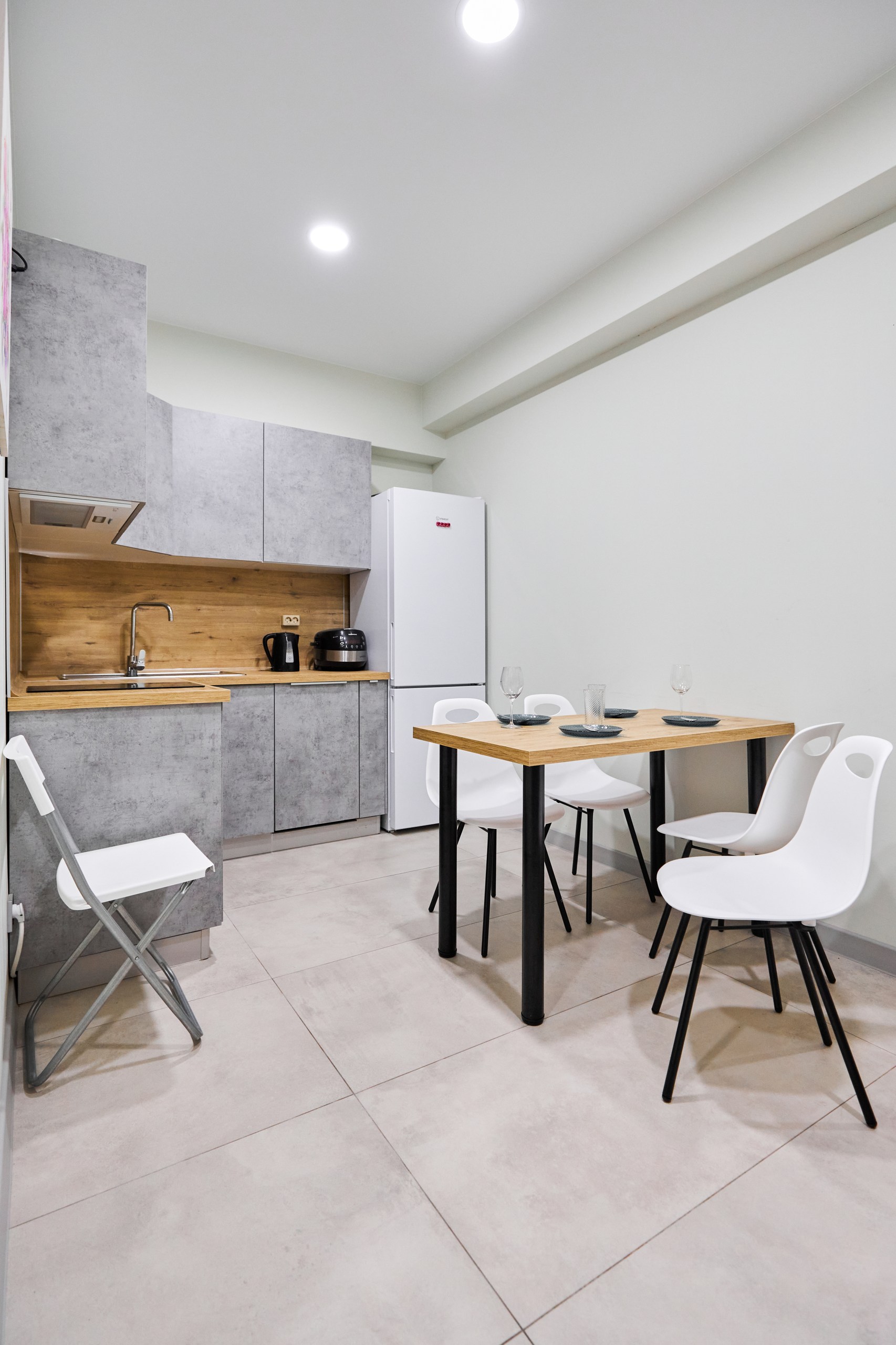 Апартаменты 5-местный 2-комнатный (с  кухней, Монако 102)