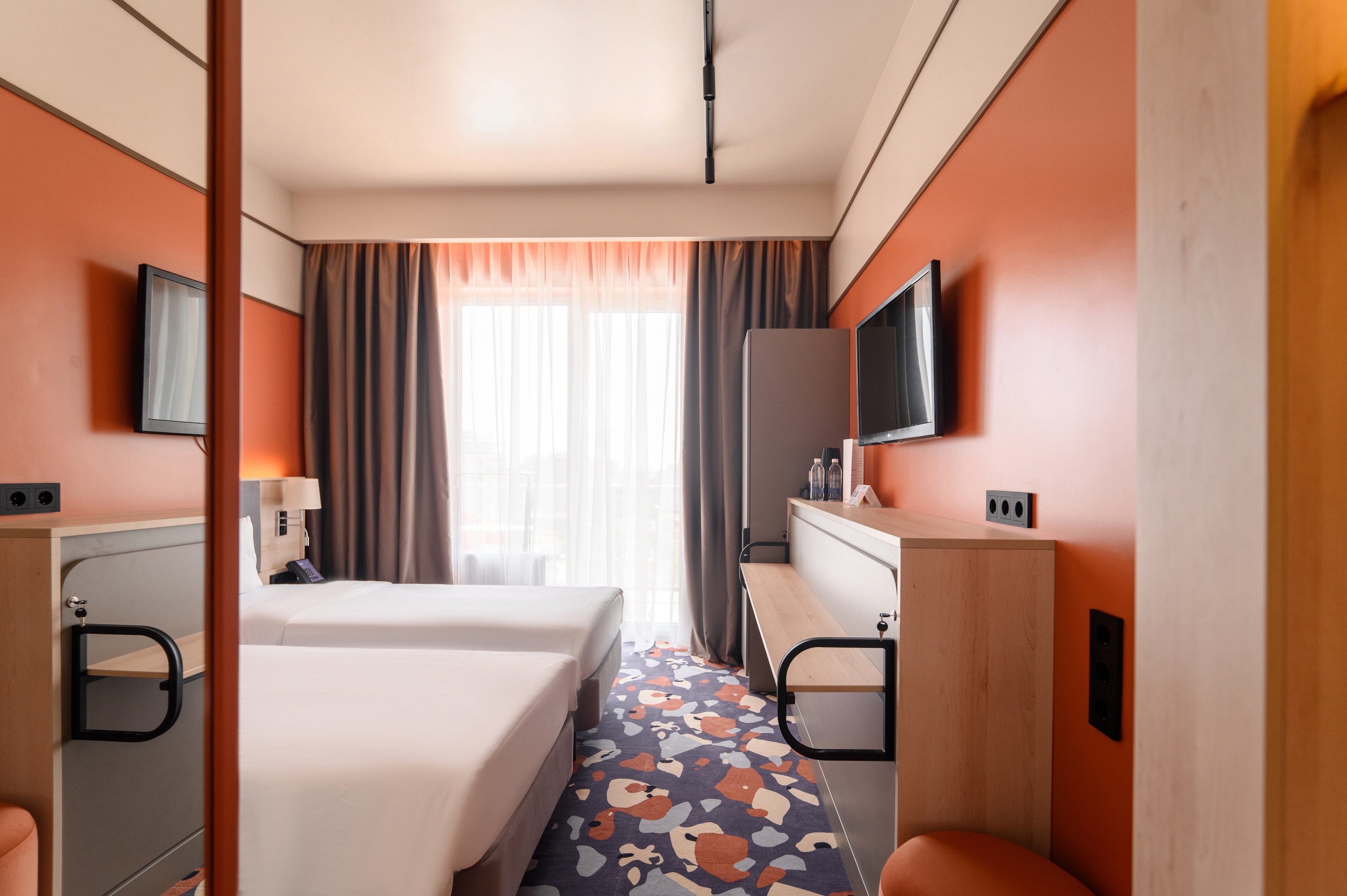 Супериор 2-местный (DBL/TWIN)