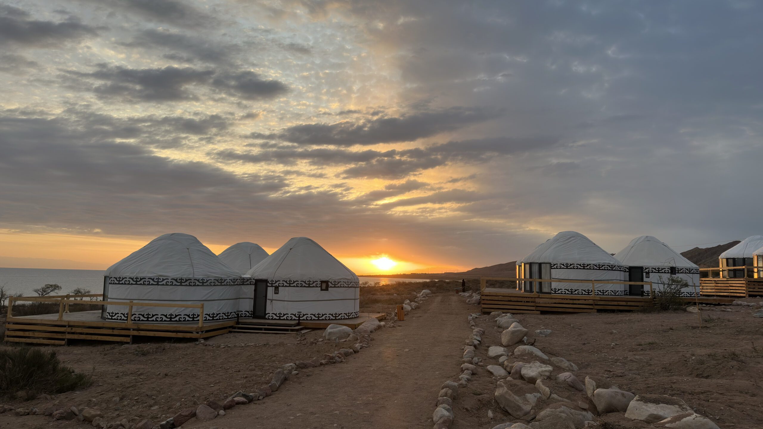 Oimo Tash Yurt Camp — Каджи-Сай, село
