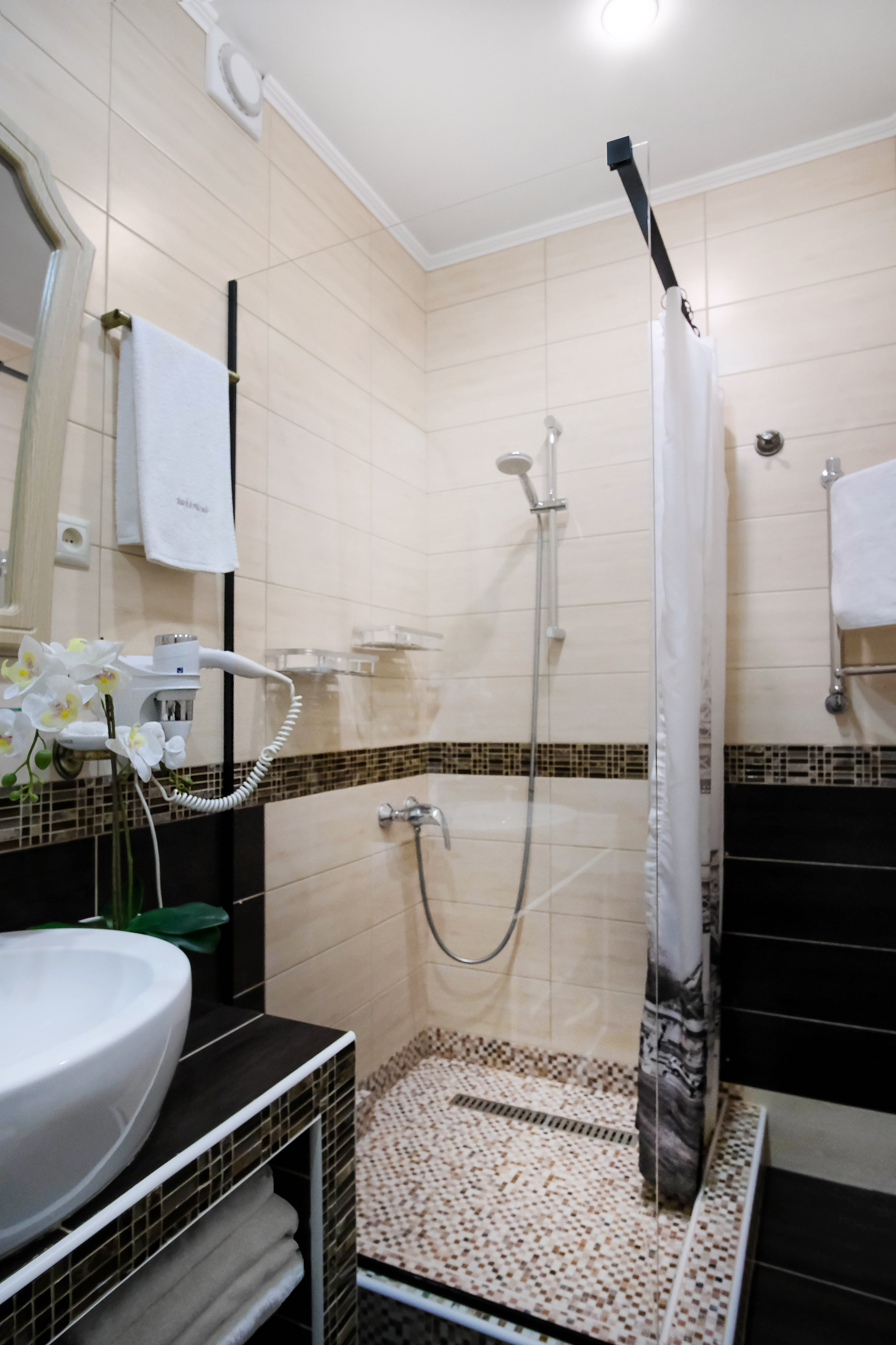 Таунхаус 8-местный 2-этажный (Коттедж)